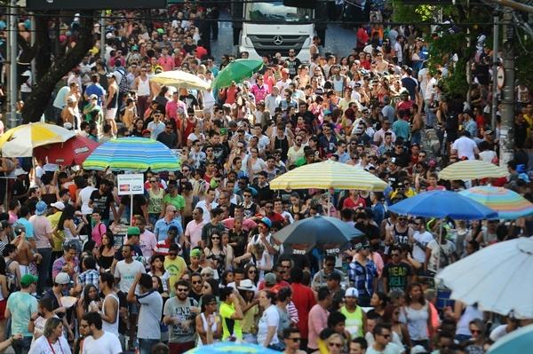 Parada Gay, 2014, Campinas, re&uacute;ne, 13 mil pessoas, segundo a PM ( Janaína Ribeiro/ Especial a AAN )