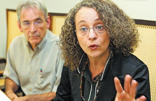 Luciana e seu candidato a vice, Jorge Paz, em visita ao Correio Popular  ( Rodrigo Zanotto/ Especial para a AAN)