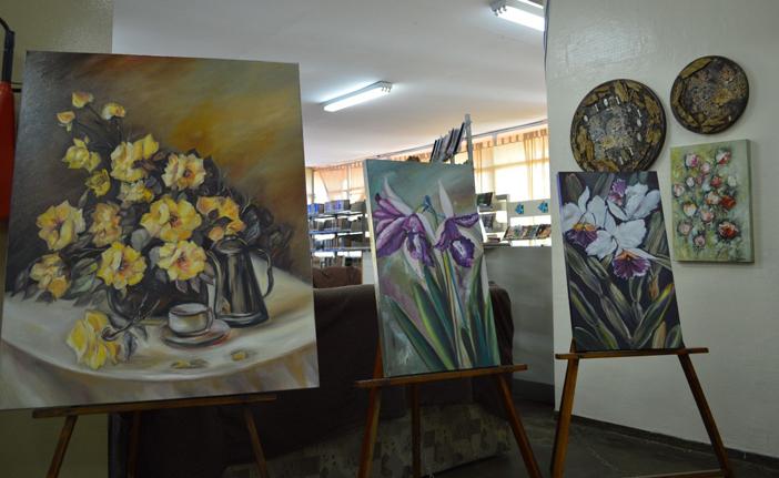 Espa&ccedil;o p&uacute;blico est&aacute; com a exposi&ccedil;&atilde;o Miscigena&ccedil;&atilde;o, da artista r
pl&aacute;stica V&acirc;nia Didone de Vasconcellos ( Divulgação)