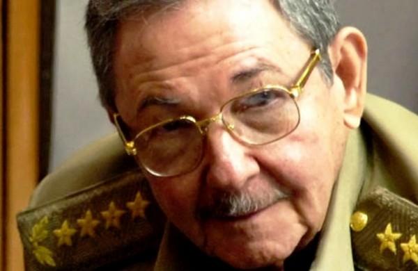 Ra&uacute;l Castro &eacute; o &uacute;nico dos chefes de Estado a receber a defer&ecirc;ncia de se hospedar na casa de campo da Presid&ecirc;ncia brasileira ( Divulgação)