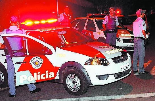 Policiais relataram que n&atilde;o conseguiram entrar no im&oacute;vel ( Cedoc/ RAC)