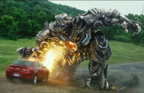 Cena do filme 'Transformers - A Era da Extin&ccedil;&atilde;o', com dire&ccedil;&atilde;o de de Michael Bay ( Divulgação)