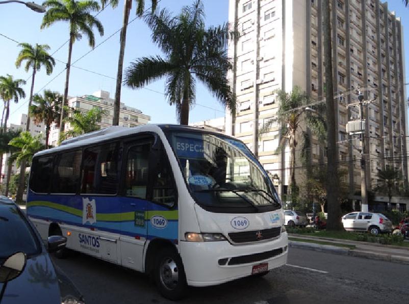 Os 44 micro-&ocirc;nibus seletivos de Santos transportam 8 mil passageiros por dia ( Divulgação)
