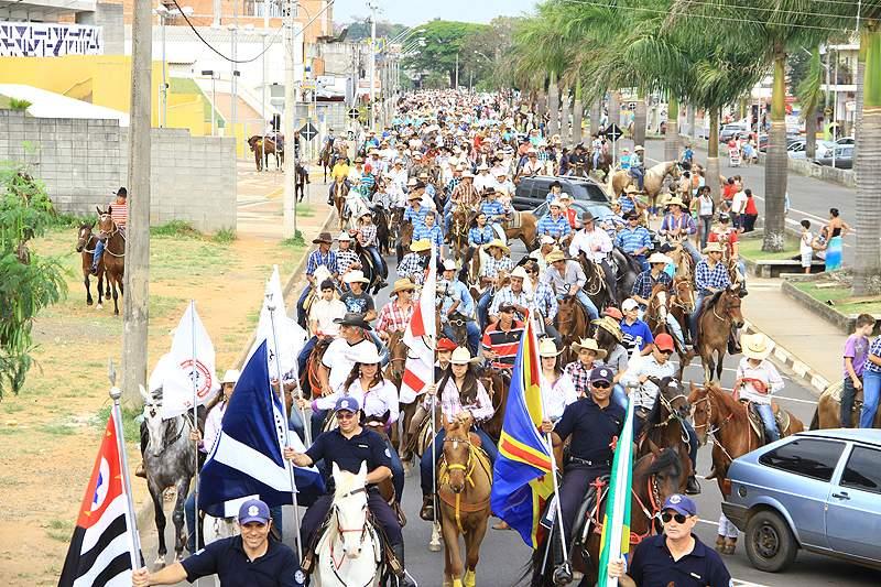 9&ordm; Desfile de Cavaleiros da Expo Artur, Artur Nogueira ( Divulgação)