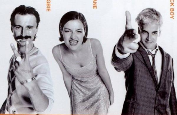 O escritor escoc&ecirc;s Irvine Welsh se tornou conhecido pelo cl&aacute;ssico Trainspotting adaptado para o cinema ( Divulgação)