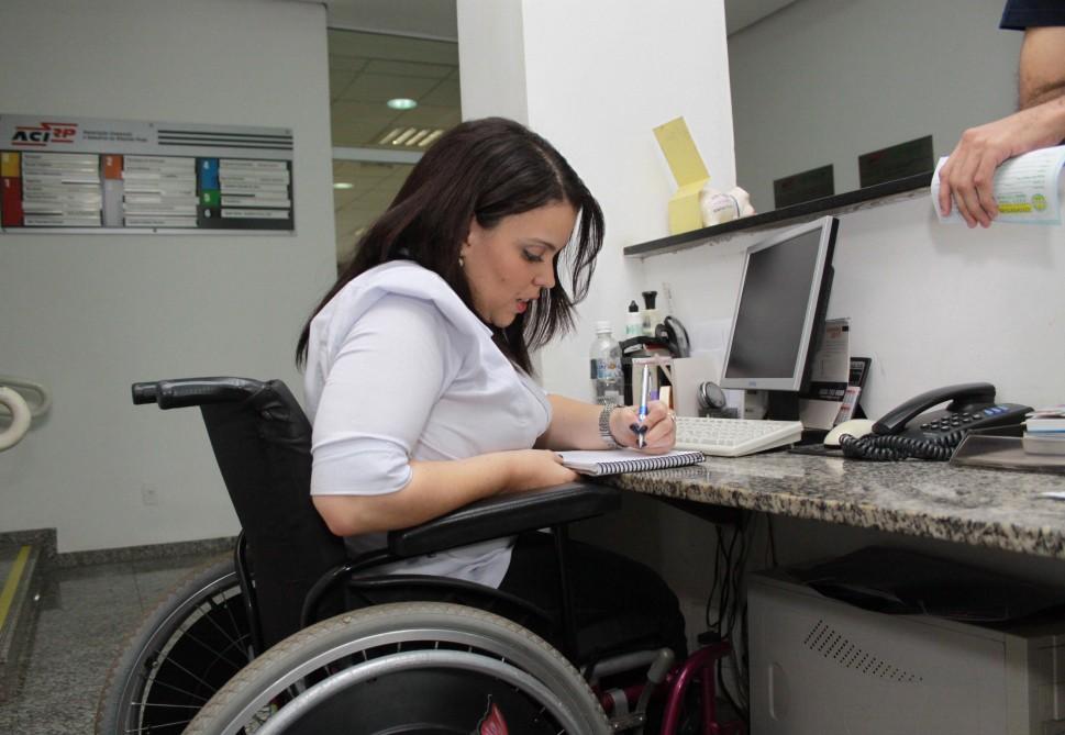 30 de maio &eacute; o Dia Nacional da Contrata&ccedil;&atilde;o da Pessoa com Defici&ecirc;ncia ( Cedoc/RAC)