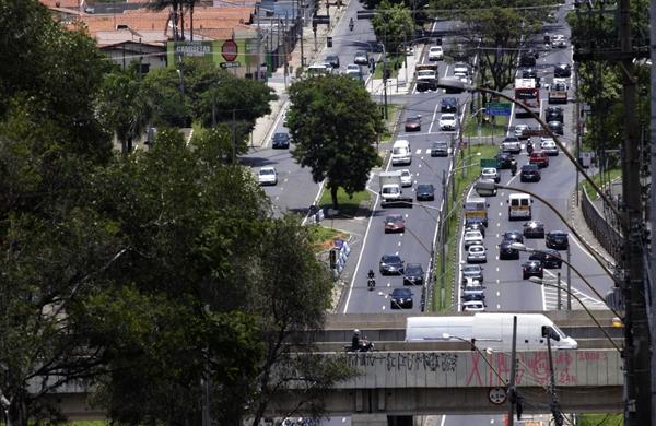 John Boyd Dunlop, uma das avenidas que receber&atilde;o os corredores para circula&ccedil;&atilde;o dos BRTs: projeto pronto  (Cedoc)