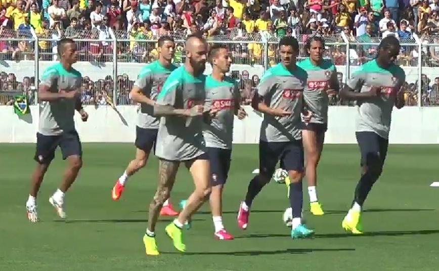 Sele&ccedil;&atilde;o de Portugal fez o treino no Majestoso ( Janaína Ribeiro/Especial a AAN )