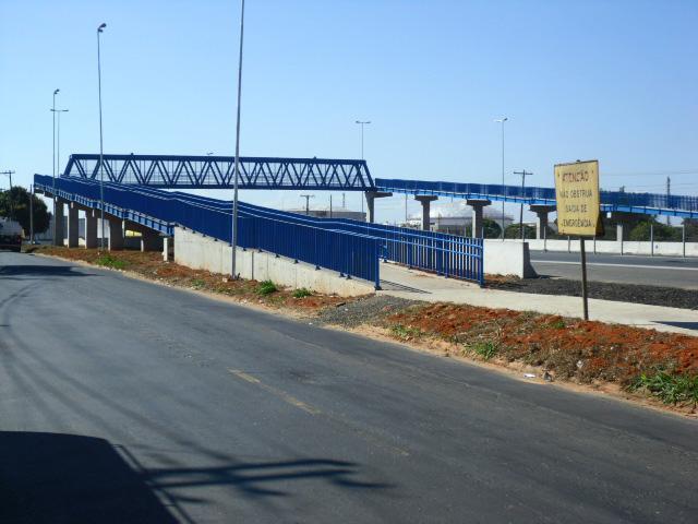 Passarelas instaladas nos kms 131 e 132 da Rodovia Zeferino Vaz ( Divulgação)