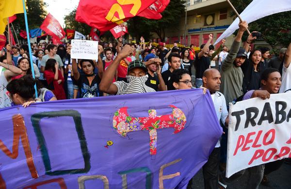 Protestos contra Copa j&aacute; tiveram 30 pris&otilde;es em BH (AFP)