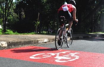 Engenheiro iria praticar exerc&iacute;cios de bicicleta quando foi assaltado na Lagoa do Taquaral (Cedoc/RAC)