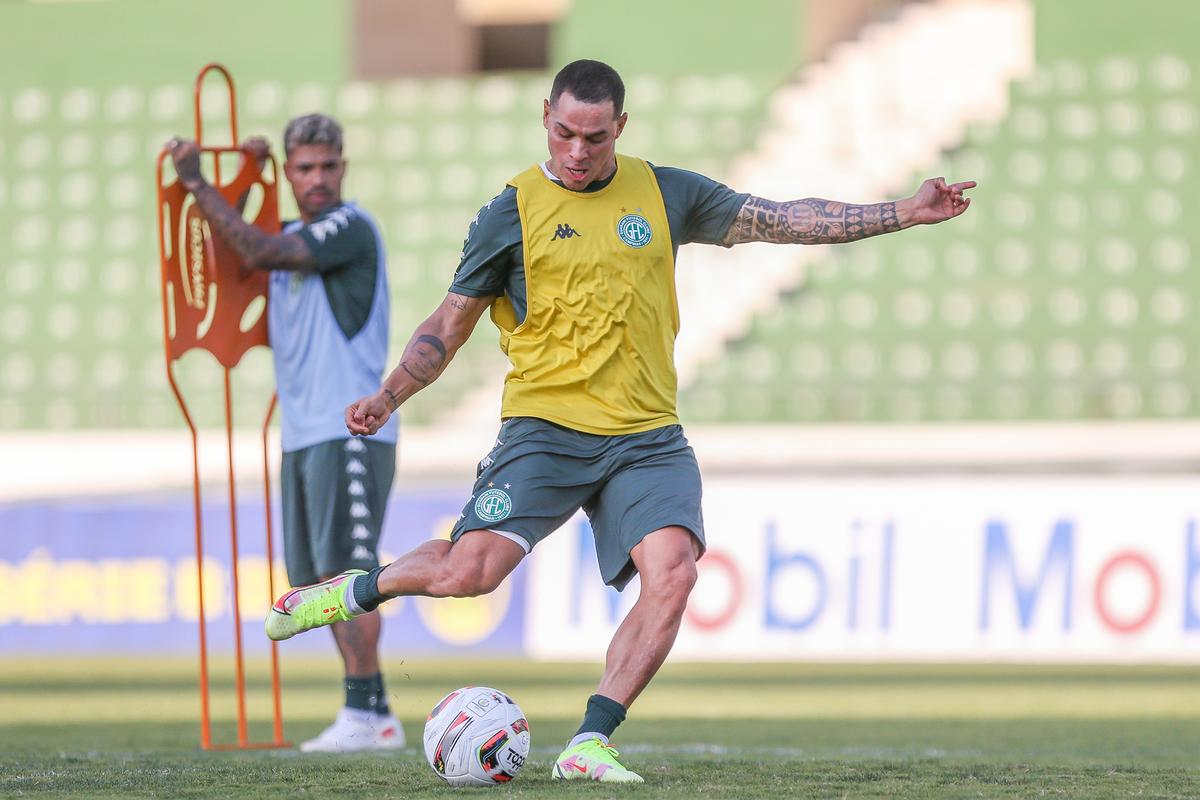 Giovanni Augusto, um dos atletas suspensos com três cartões amarelos, desfalca o Guarani em jogo importante (Thomaz Marostegan/Guarani FC)