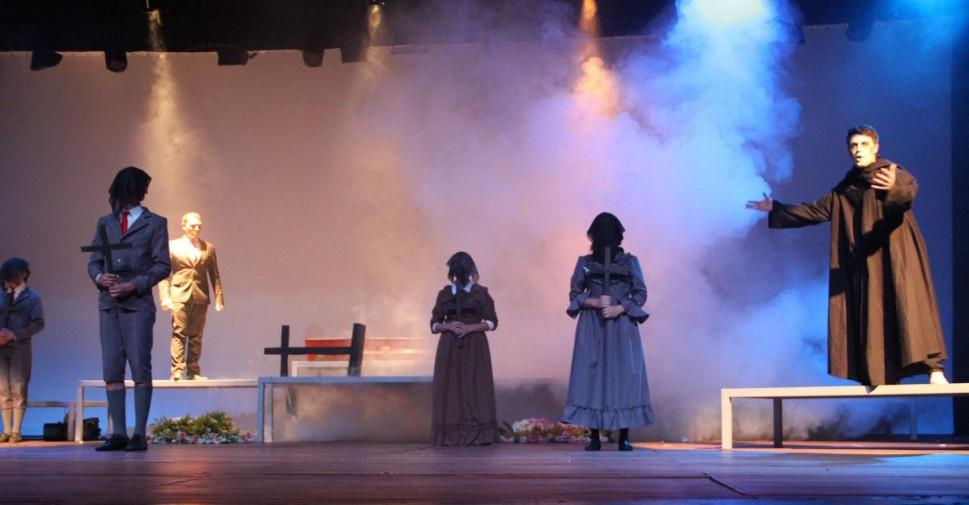 &quot;O Despertar da Primavera&quot; apresentada no Festival de Teatro de Vinhedo ( Divulgação)