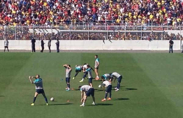 Sele&ccedil;&atilde;o de Portugal realizou primeiro treino em Campinas nesta quinta-feira ( )