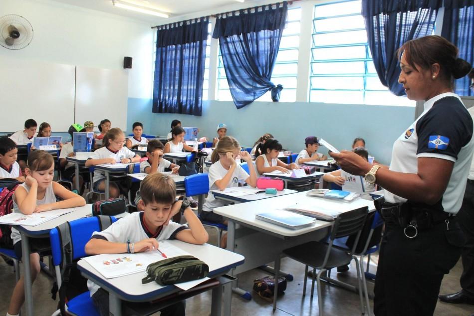 O curso do Programa Antidrogas de Sumar&eacute; tem dura&ccedil;&atilde;o de tr&ecirc;s meses ( Divulgação)