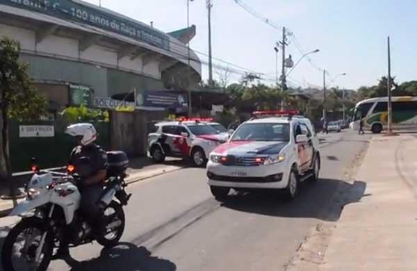 Agentes fazem simula&ccedil;&atilde;o de tr&acirc;nsito para a Copa ( Reprodução)