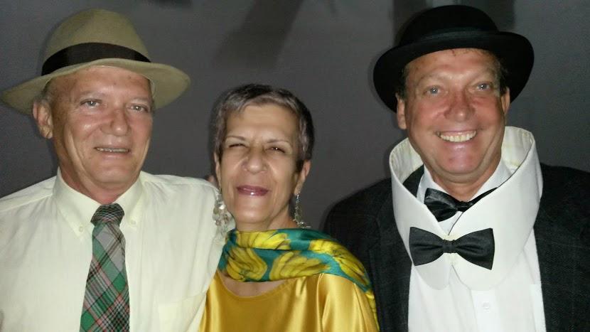 Cena da pe&ccedil;a 'Eternos Modernos', com dire&ccedil;&atilde;o de Sara Lopes e coordena&ccedil;&atilde;o geral de Teresa Aguiar e Ariane Porto ( Divulgação)