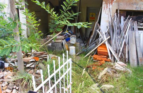 Imobili&aacute;rias poder&atilde;o ser responsabilizadas por im&oacute;veis com criadouros do Aedes aegypti ( Gustavo Tilio/Especial para AAN)