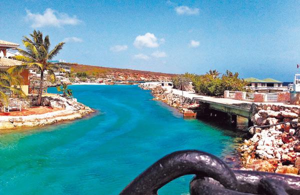 Praia de Cura&ccedil;ao, nas Antilhas Holandesas (Lala Ruiz/AAN)