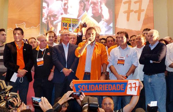 Na conven&ccedil;&atilde;o do SDD, A&eacute;cio foi recebido com festa pelos militantes do partido criado no ano passado (Divulgação/Orlando Brito/PSDB)