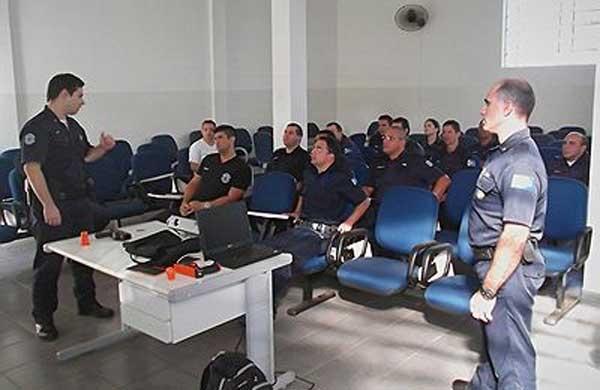 Guardas Municipais passam por treinamento de manuseio e uso da Spark ( Divulgação)