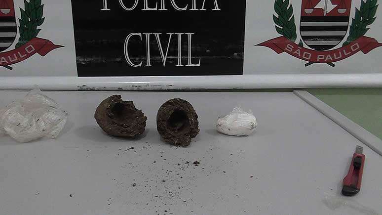 Ovo tinha 150 gramas de maconha e 50 gramas de coca&iacute;na (Divulgação/Polícia Civil)
