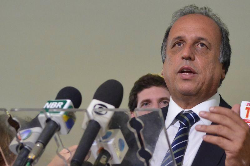  'N&atilde;o v&atilde;o ser em dois dias, n&atilde;o vai ser em um ano, que a gente vai trazer a paz rapidamente', declarou Pez&atilde;o (Agência Brasil)