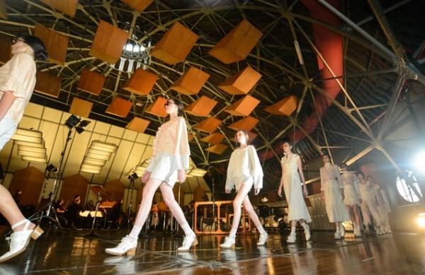 A S&atilde;o Paulo Fashion Week Ver&atilde;o 2015 acontece no Parque C&acirc;ndido Portinari ( Divulgação)