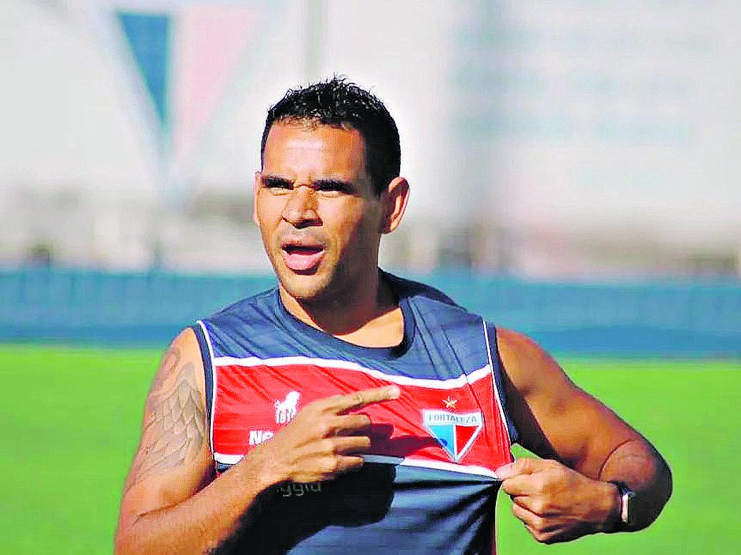 Após não renovar vínculo com o Fortaleza, o centroavante espera definir seu futuro na próxima semana (Divulgação/ Forteleza)