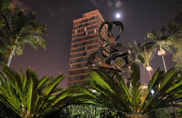 Pr&eacute;dio da Prefeitura de Campinas apagado na Hora do Planeta de 2013 (Arquivo PMC)