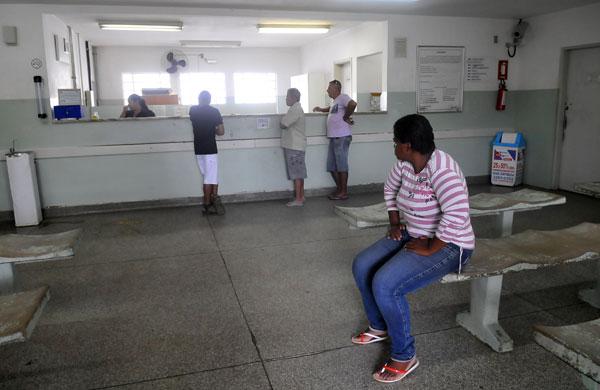 Pacientes s&atilde;o orientados a procurarem outras unidades de sa&uacute;de (Élcio Alves/AAN)