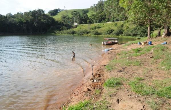 Rio Atibaia &eacute; respons&aacute;vel pelo abastecimento de 95% de Campinas ( Edu Fortes/AAN)