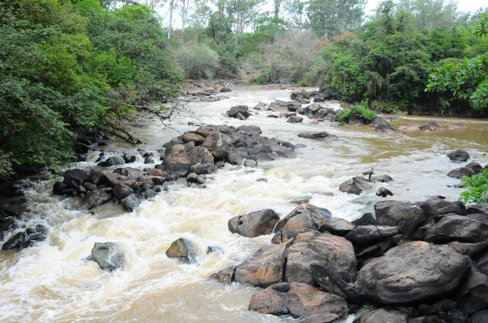 Apesar de n&atilde;o recuperar o Sistema Cantareira, n&iacute;vel do Rio Atibaia, em Campinas, sobe porque chuva atinge os afluentes (Elcio Alves/ AAN )