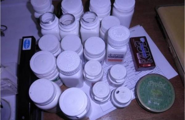 Drogas e medicamentos foram achado na casa do m&eacute;dico ( Divulgação)