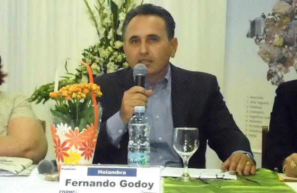 O prefeito de Holambra, Fernando de Godoy (PTB), &eacute; o novo presidente do Conselho de Desenvolvimento da RMC (Dorinaldo Oliveira/AAN)