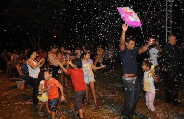 Carnaval de Americana tem noite de folia em fam&iacute;lia ( Carlos Sousa Ramos/AAN)