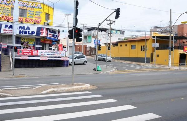Assalto ocorreu no bairro S&atilde;o Bernardo, em Campinas, pr&oacute;ximo &agrave; farm&aacute;cia  (Elcio Alves/ AAN )