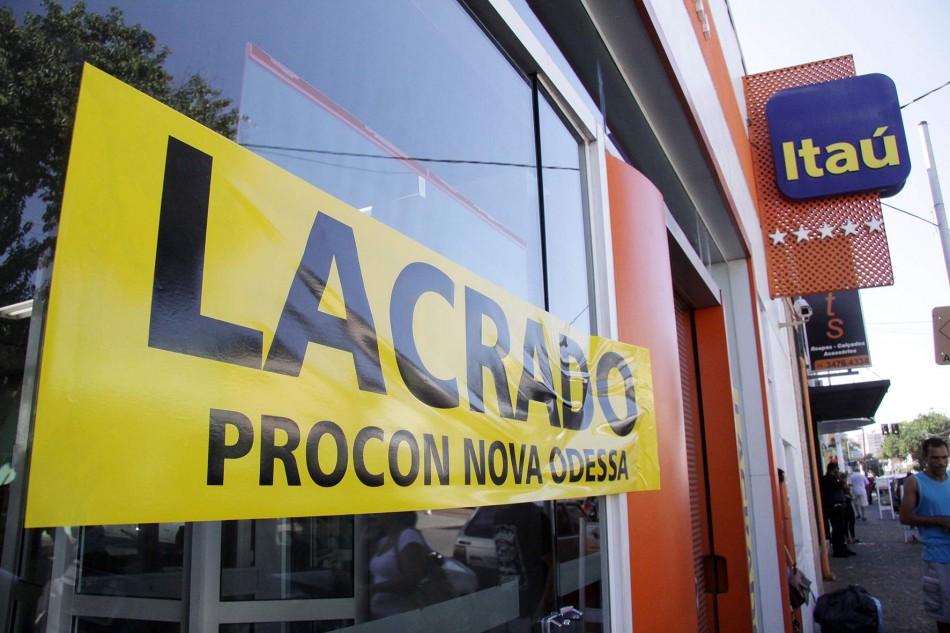 Banco Ita&uacute; se comprometeu com o Procon a instalar hoje e retomar as atividades amanh&atilde; (11) ( Divulgação)