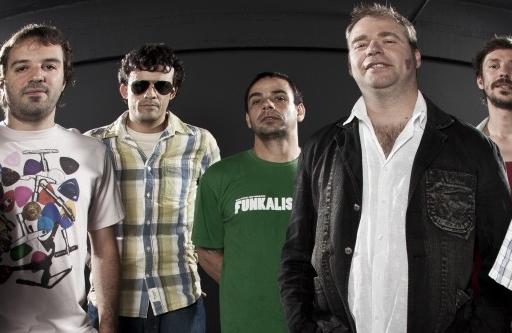 Integrantes da banda ga&uacute;cha Funkalister ( Divulgação)