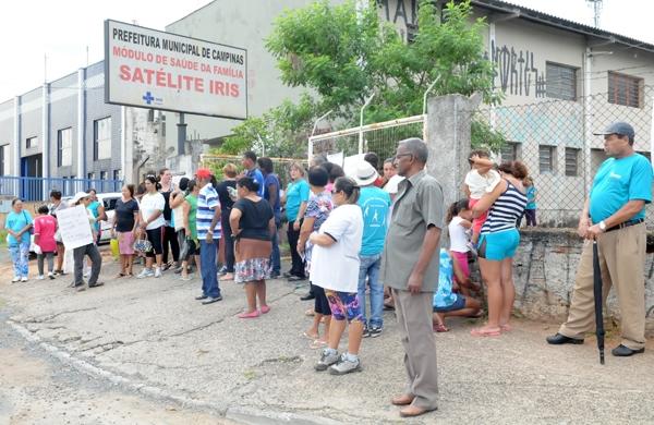 Popula&ccedil;&atilde;o reclama das estrutura e instala&ccedil;&otilde;es da unidade de Sa&uacute;de no Sat&eacute;lite &Iacute;ris ( Edu Fortes/AAN)