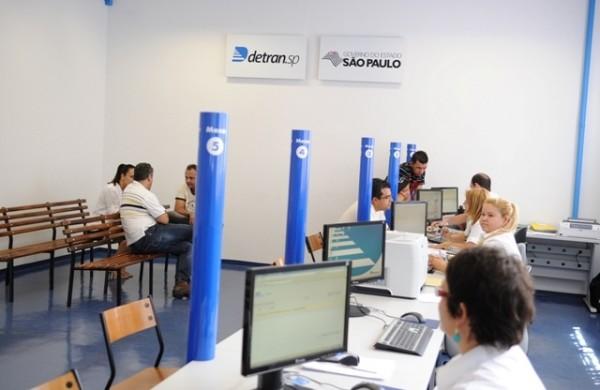 Valor de R$ 72,25 deve ser pago na rede banc&aacute;ria credenciada; quem preferir pode receber o documento pelos Correios pagando a taxa de R$ 11 para a entrega ( Divulga&ccedil;&atilde;o)