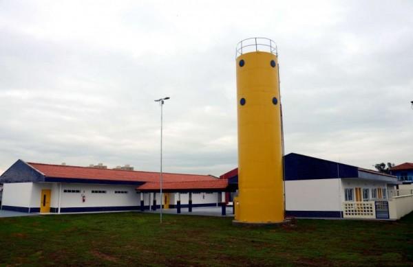 A Escola Municipal &quot;Prof. Benedicto Cleto&quot; foi constru&iacute;da no bairro Ipanema Ville ( Divulgação)