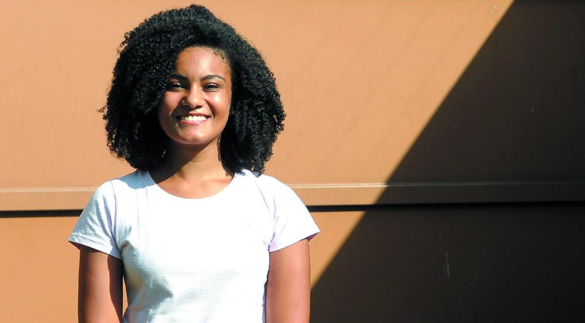 Janaína Alves, 27 anos, é formada em educação física pela PUC-Campinas e foi aprovada em medicina na Unicamp: como médica, seu objetivo é se dedicar ao SUS para contribuir com um atendimento acessível a todos (Kamá Ribeiro/ Correio Popular)