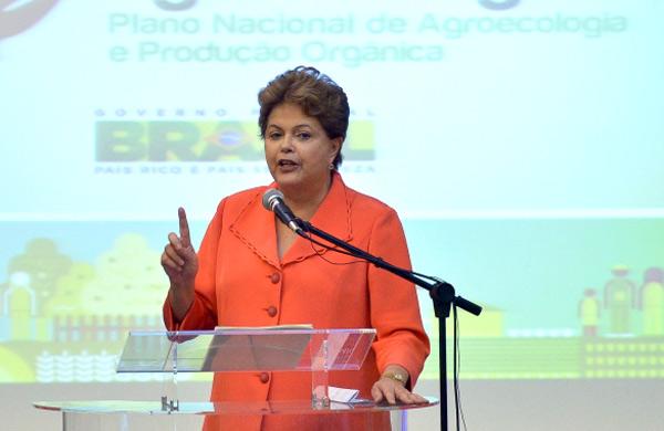 Presidenta Dilma Rousseff lança o plano Brasil Agroecológico na 2ª Conferência Nacional de Desenvolvimento Rural Sustentável e Solidário (Agência Brasil)