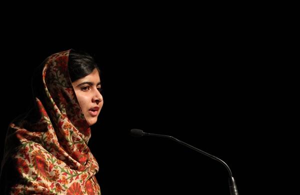 Malala faz discurso de agradecimento ao prêmio Sakharov do Parlamento Europeu (France Press)