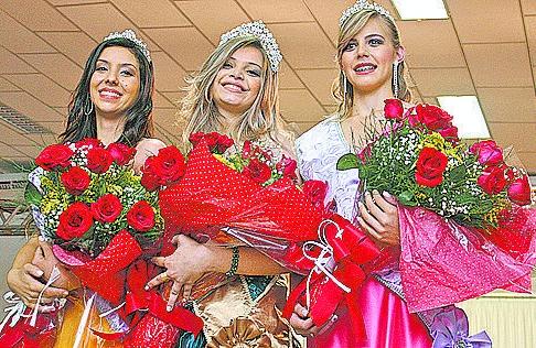 Na foto, as três vencedoras do ano passado: idade mínima, então, era de 18 anos  ( Divulgação)