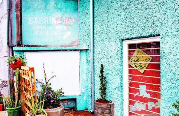 Câmera instalada em muro na entrada da casa monitorava a chegada de usuários que iam ao prédio para comprar droga ( Rodrigo Zanotto/Especial para AAN)