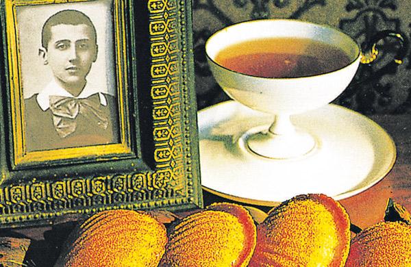 Foto de Proust ainda jovem e delicadas tortas, receitas preparadas pelo chef Alain Senderens (Divulgação)