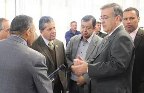 A decisão foi acertada em uma reunião realizada antes da apresentação do relatório ( Divulgação)