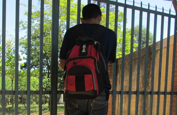 Adolescente, que é da turma da 7ª série, ficou com o rosto vermelho e buscou ajuda da direção da escola que acionou a Polícia Militar  (Alenita Ramirez/AAN)